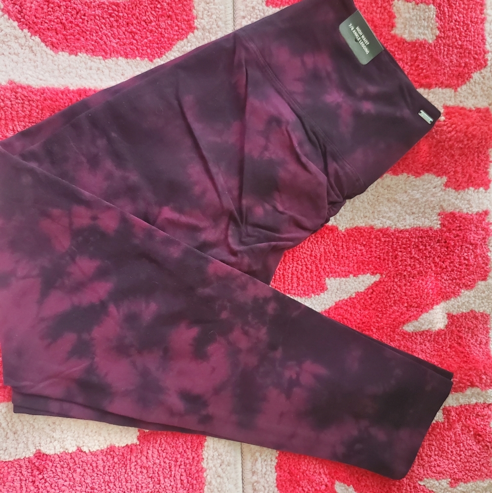 Pink leggings